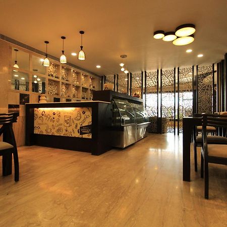 Hotel Southern Residency Kelambākkam Extérieur photo